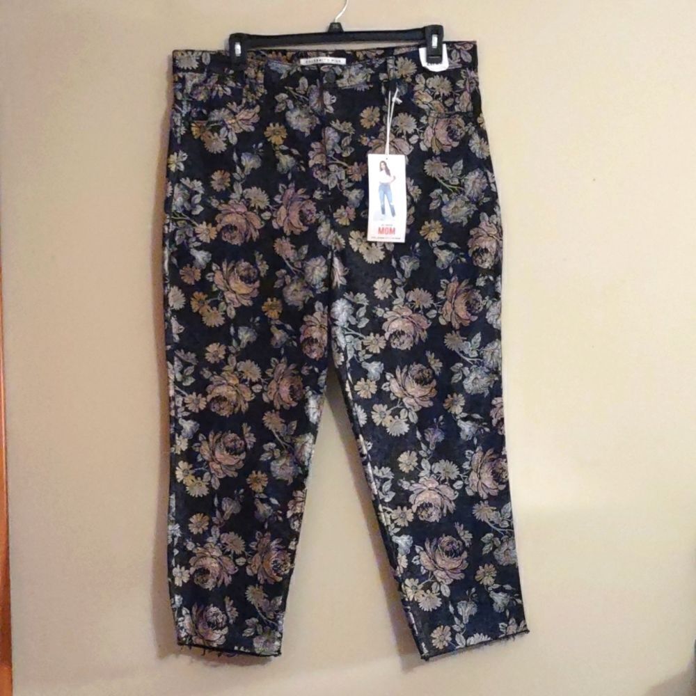 New Celebrity Pink Juniors Size 21 Blue Peach Floral Mom High Rise Black Jeans‎